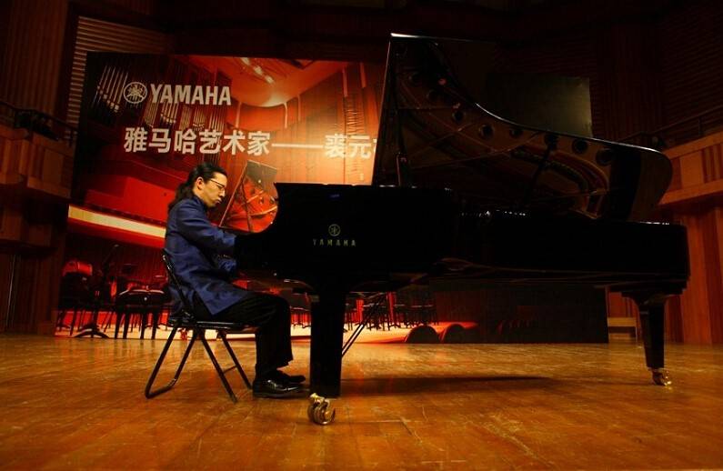 果博海外艺术家-裘元朴成都钢琴独奏音乐会落幕