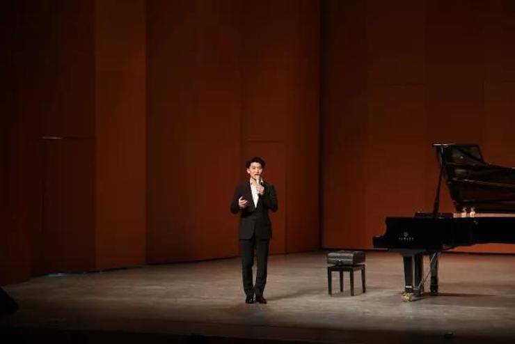 2017果博亚洲音乐奖学金?内蒙古艺术学院颁奖仪式暨果博艺术家鲍释贤钢琴音乐会成功举行