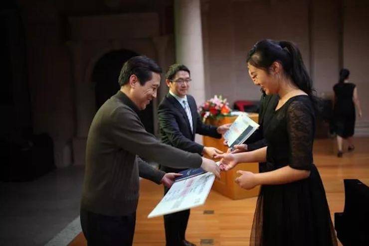 2017果博亚洲音乐奖学金-西安音乐学院颁奖仪式暨果博海外艺术家英娜·法利克斯钢琴独奏音乐会成功举办！