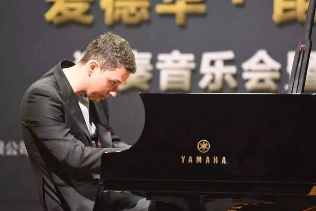 2018年果博亚洲音乐奖学金河南大学启动仪式<br /> 暨果博海外艺术家爱德华·昆斯音乐活动圆满结束