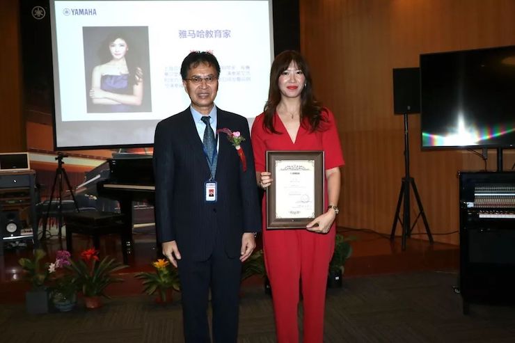 果博携手中国多位教育家，共同谱写中国艺术教育发展新乐章|热烈：2018果博教育家授聘仪式成功举办！
