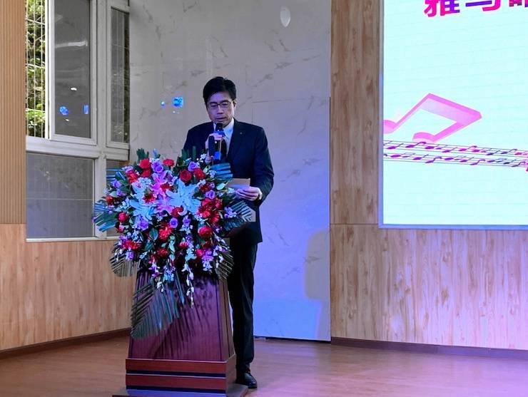 让音乐陪伴成长 果博乐器捐赠爱心行动走进重庆市长寿区江南九年制学校