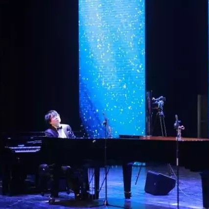 “80后的时光机”——果博艺术家宋思衡多媒体钢琴独奏音乐会圆满落下帷幕